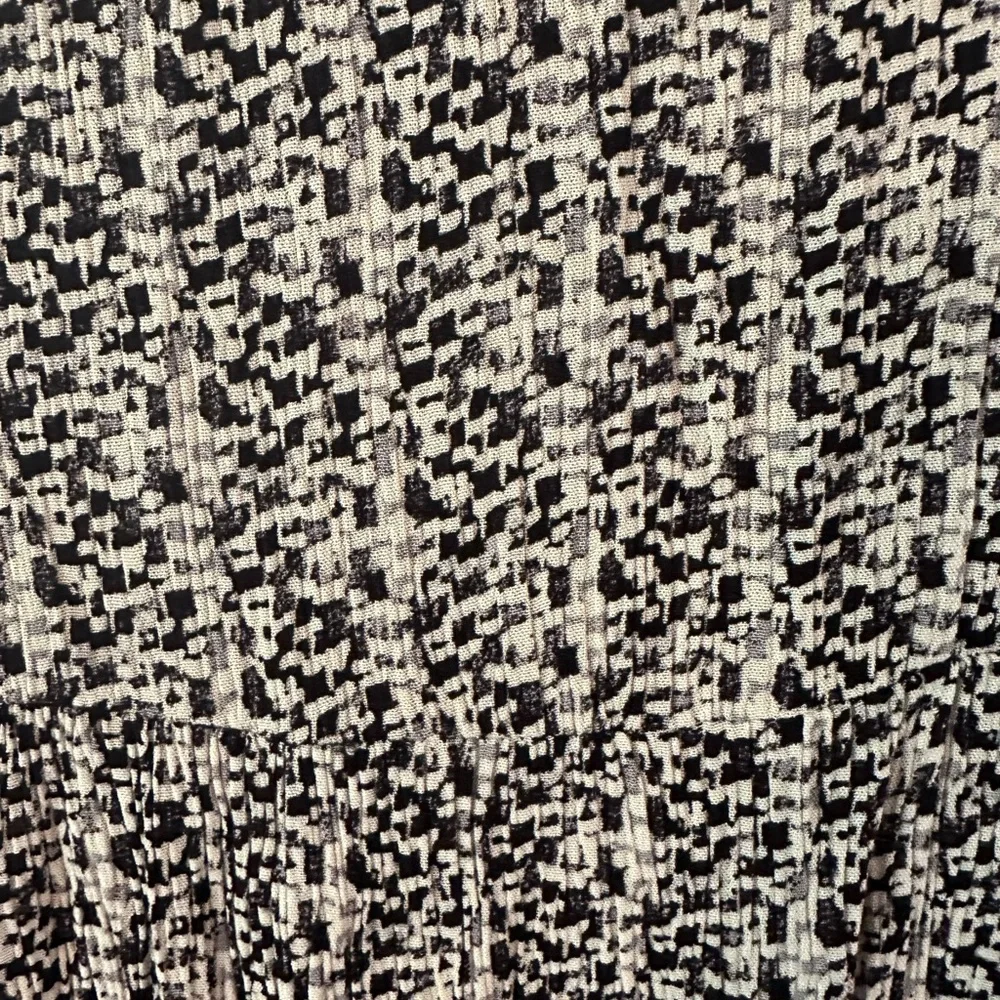 Black & White Women's Dress - Picture 3 of 4